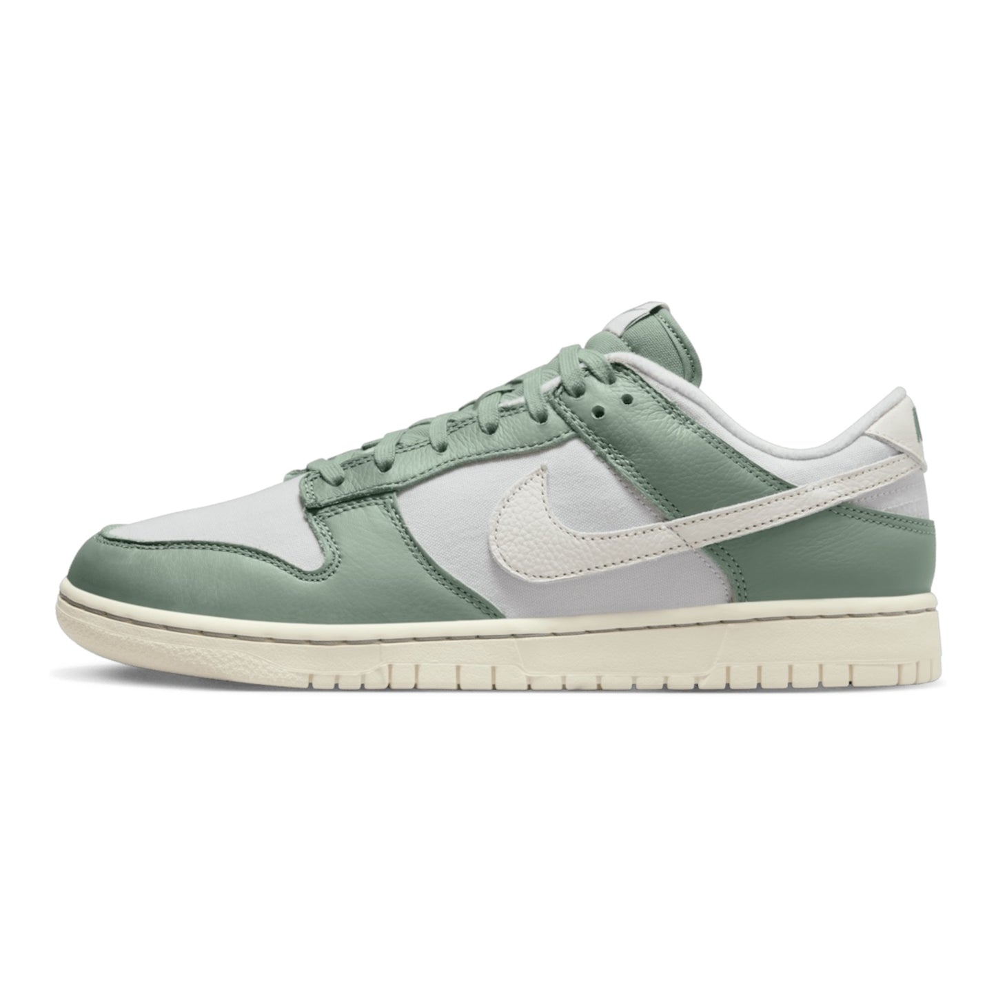 Nike Dunk Low ‘Mica Green’ / UK6.5
