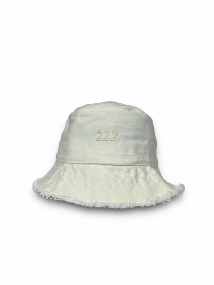 CASCA 222 Distressed Bucket Hat / Off White